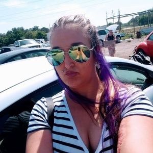 Meet your Posher, Geneva